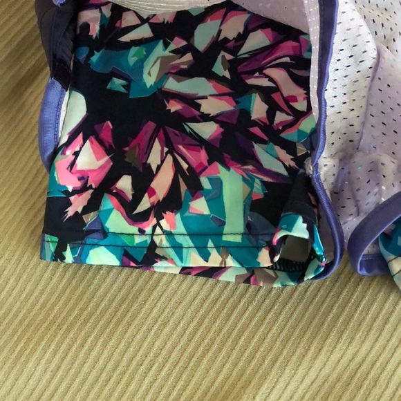 Girls med (7/8) C9 champion shorts - Picture 3 of 4